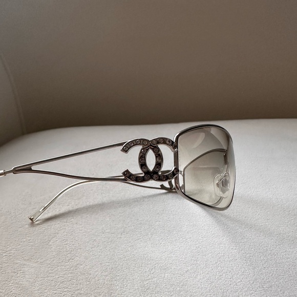 CHANEL  vintage silver gradient Swarovski CC’s sunglasses. - Picture 4 of 16
